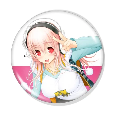 Super Sonico kitűző 3