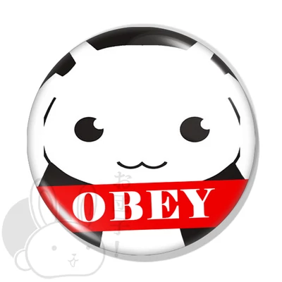 Obey kitűző